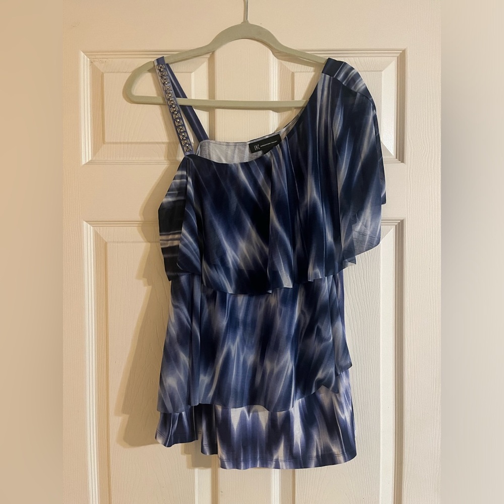INC asymmetrical shoulder marble water print ruffled top